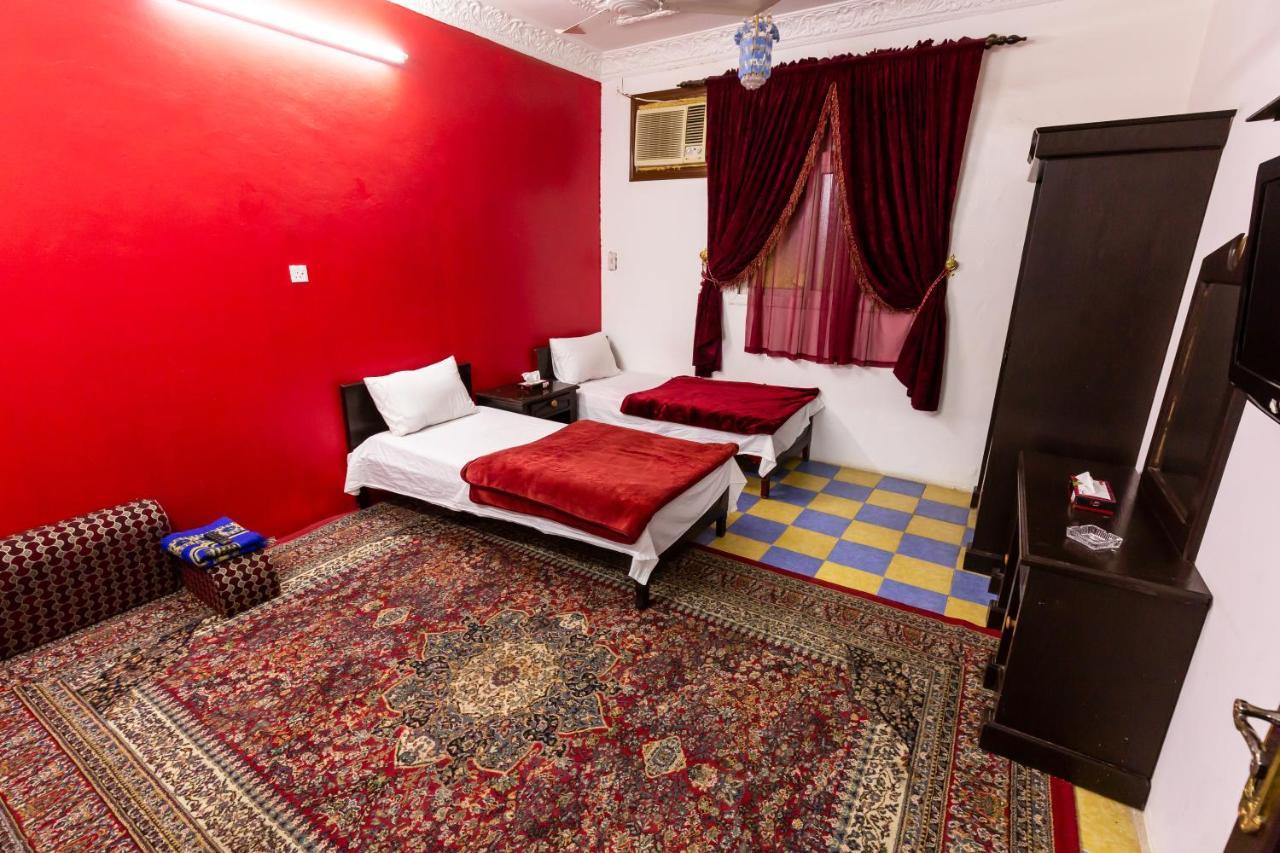Al Eairy Furnished Apartments - Al Bahah 3 Екстер'єр фото
