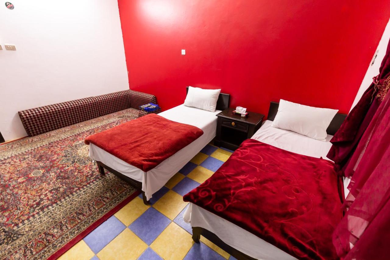 Al Eairy Furnished Apartments - Al Bahah 3 Екстер'єр фото